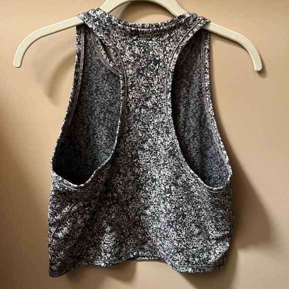 Athleta Shanti High-Neck Crop - M - Picture 4 of 6